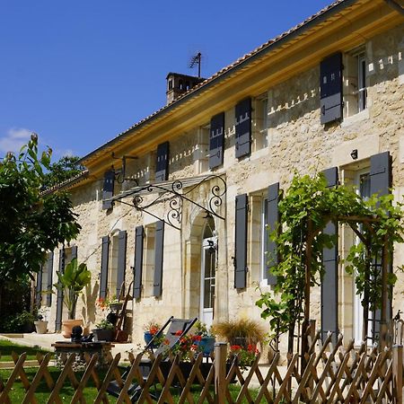 La Girondine Bed & Breakfast Galgon ภายนอก รูปภาพ