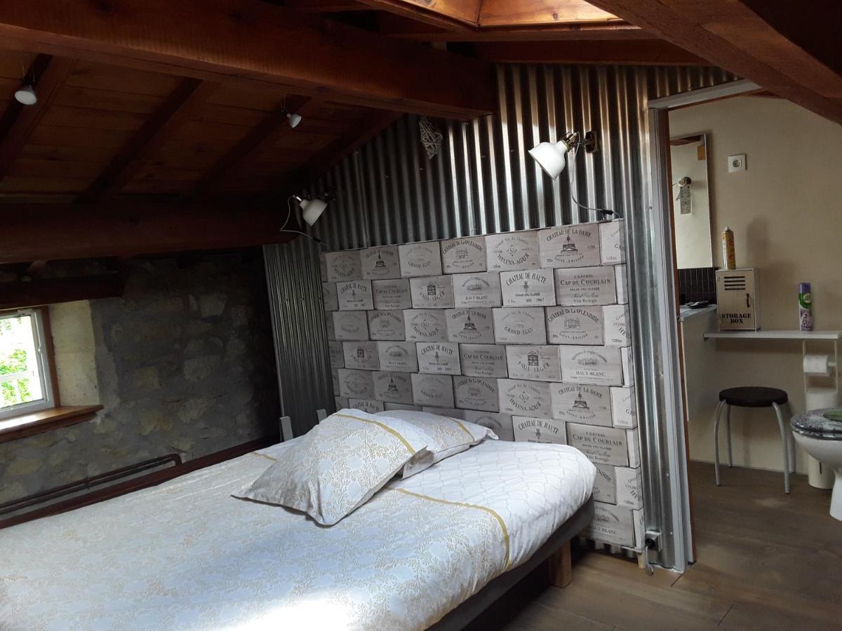 La Girondine Bed & Breakfast Galgon ภายนอก รูปภาพ
