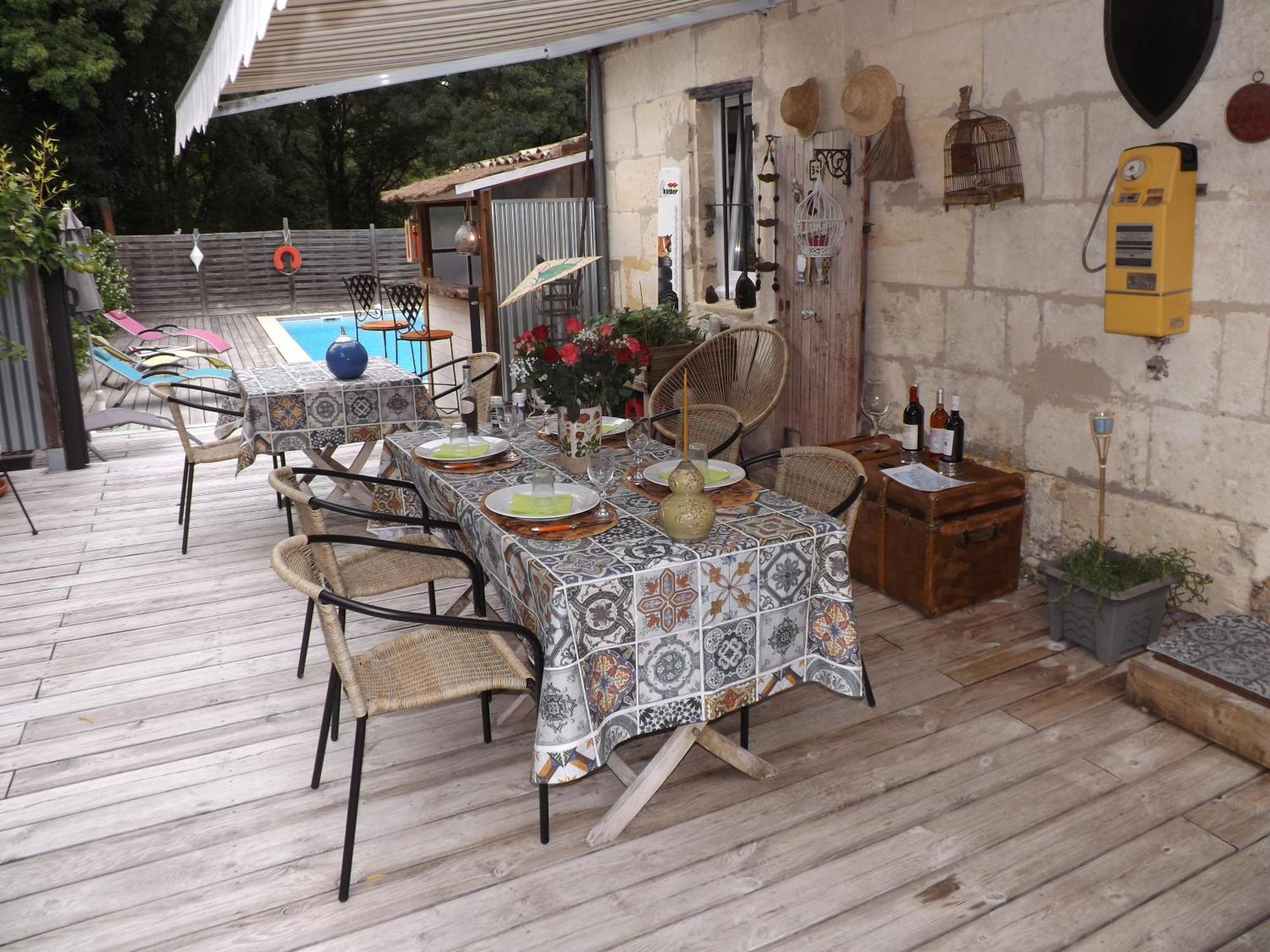 La Girondine Bed & Breakfast Galgon ภายนอก รูปภาพ