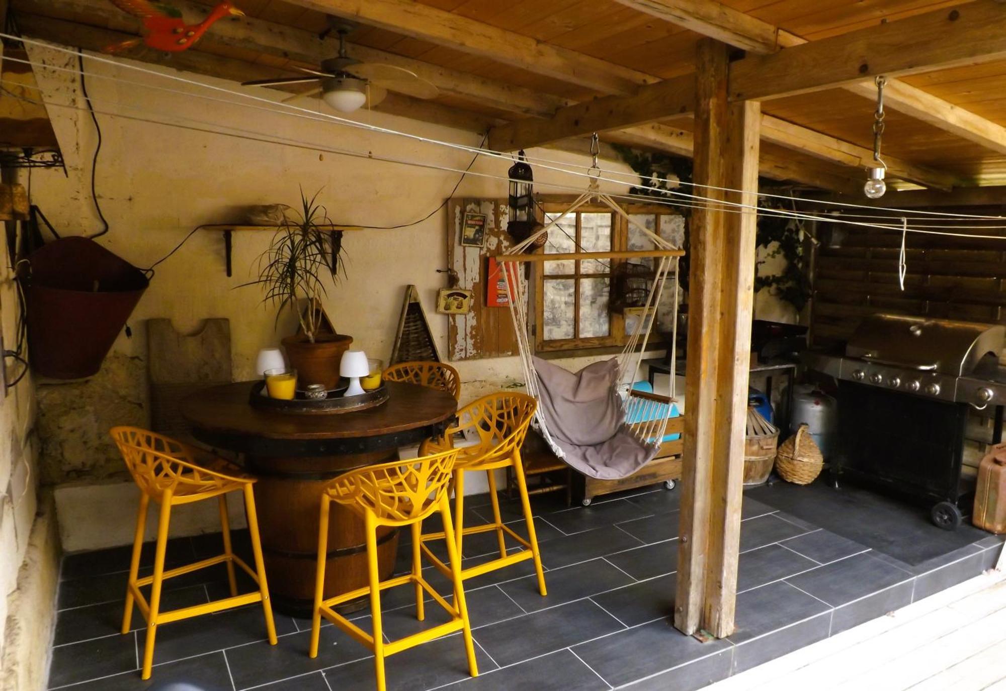La Girondine Bed & Breakfast Galgon ภายนอก รูปภาพ